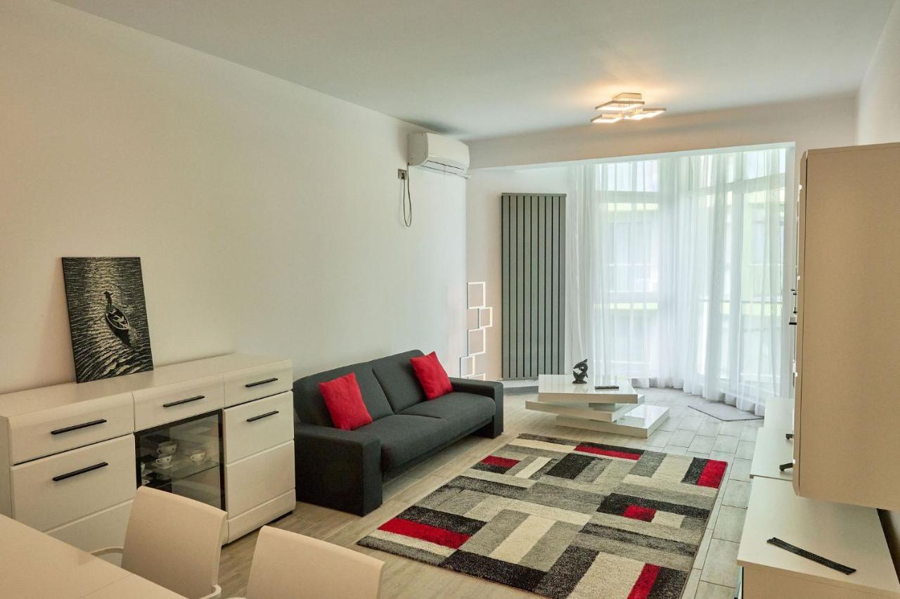 Crazy Sea View 1Br Apartment Spa Pools Resort 마마이아 외부 사진