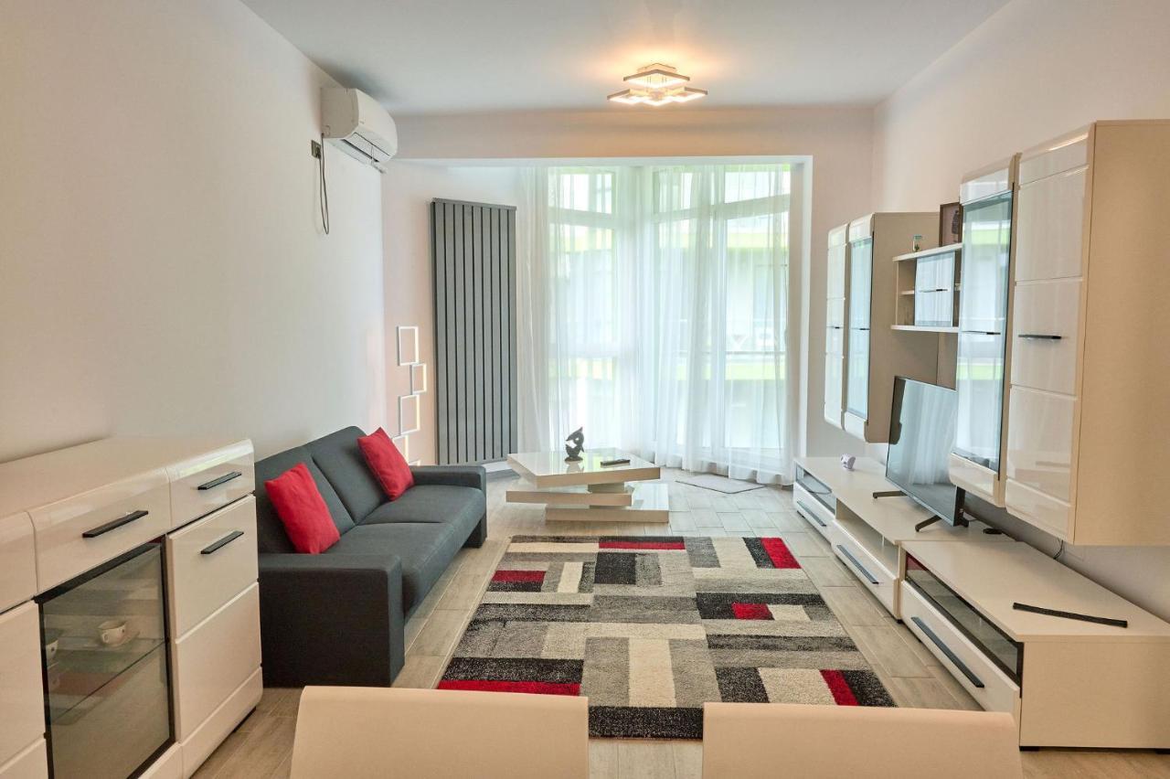 Crazy Sea View 1Br Apartment Spa Pools Resort 마마이아 외부 사진