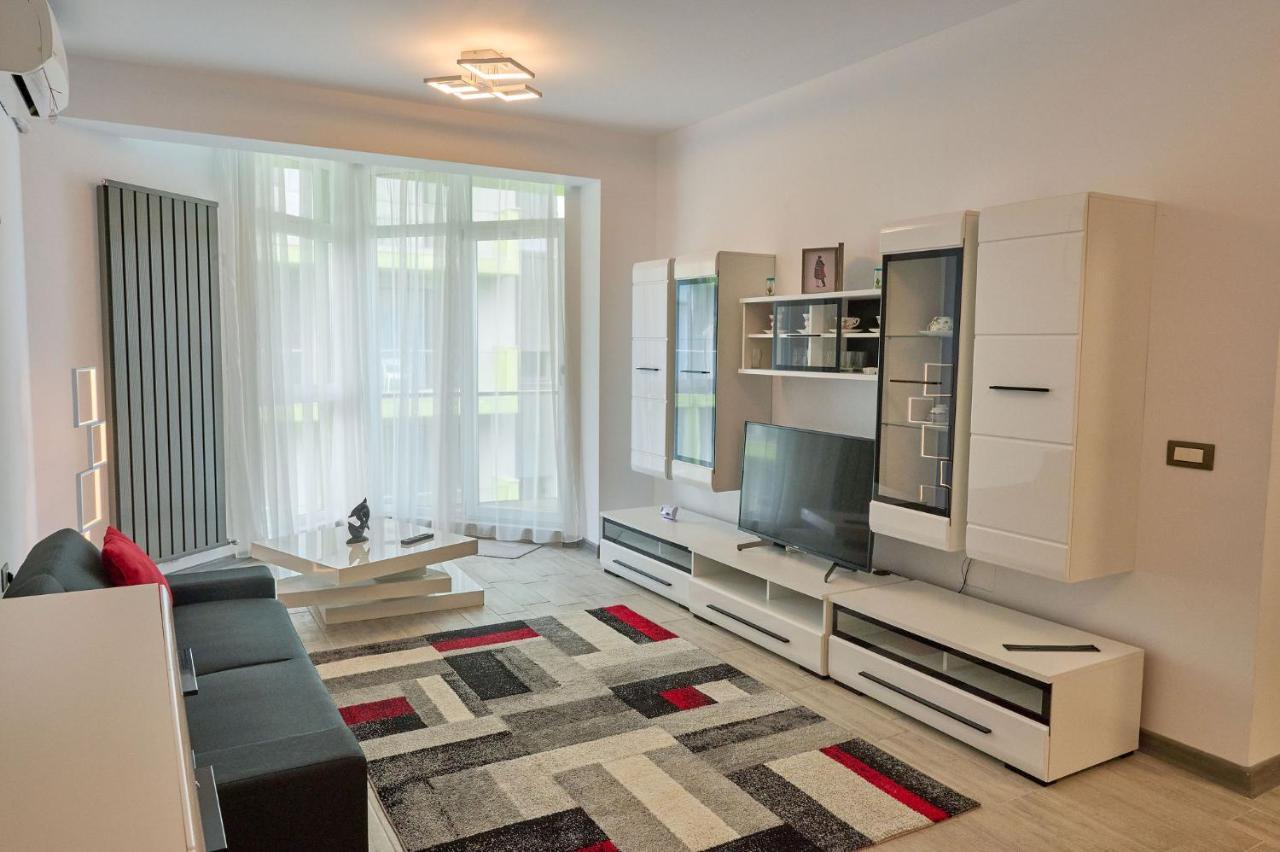 Crazy Sea View 1Br Apartment Spa Pools Resort 마마이아 외부 사진